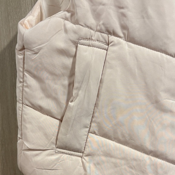 Women's Cream Puffer Vest - Picture 2 of 4